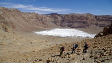 L'étude explique le mystère des anciens lacs de cratère dans la plus haute chaîne de montagnes du Sahara