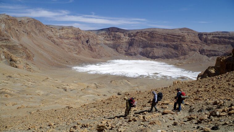 L'étude explique le mystère des anciens lacs de cratère dans la plus haute chaîne de montagnes du Sahara