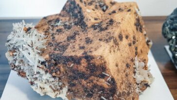 L'expert explique des éléments de terres rares - et pourquoi le ministère de la Défense investit dans eux