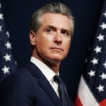 L'histoire d'origine de la pêche à la traîne en ligne de Gavin Newsom