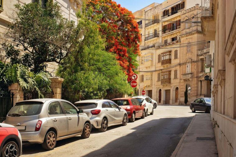 La couleur de votre voiture a un grand impact sur la chaleur urbaine