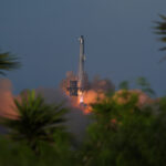 Le dernier lancement de Starship de SpaceX déploie 8 satellites mannequin, puis éclaboussit dans l'océan Indien