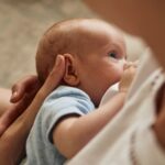 Les bébés pourraient-ils obtenir la grippe oiseaux à travers le lait maternel? Peut-être, une étude fait allusion