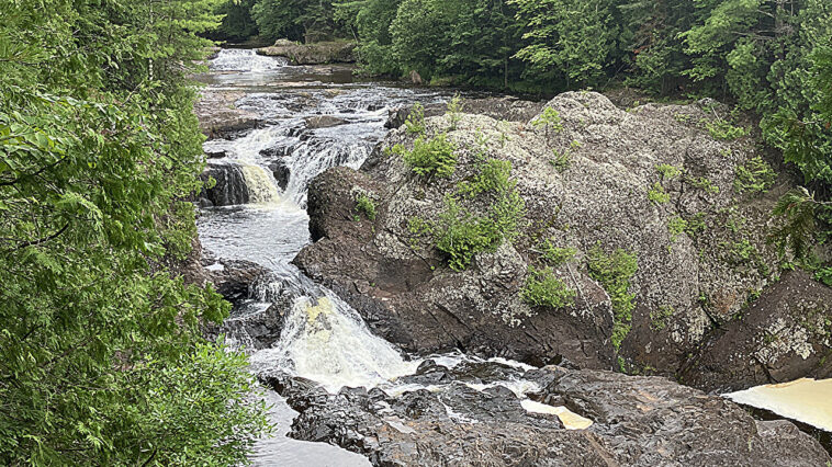 Les grès au bord du lac peuvent garder la clé du mouvement du continent ancien