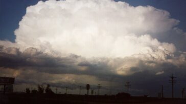 Les scientifiques suivent la foudre 'pollution' en temps réel en utilisant le satellite de la NASA