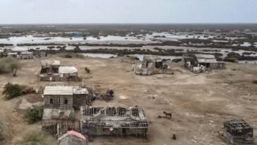 Mort d'un delta: L'INDUS du Pakistan coule et se rétrécit