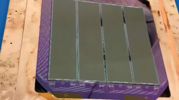 Profondément sous les Alpes françaises, les scientifiques chassent la matière noire