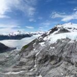 Une éclat de glacier, inondant Juneau. Encore. Celui-ci a battu des records Une éclat de glacier, inondant Juneau. Encore. Celui-ci a battu des records