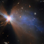 Webb capture des mèches poussiéreuses autour d'un disque de formation de planète Webb capture des mèches poussiéreuses autour d'un disque de formation de planète