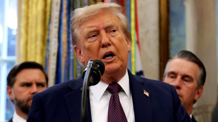 Pourquoi les rumeurs de la mort de Donald Trump et les complots de santé continueront de devenir viraux