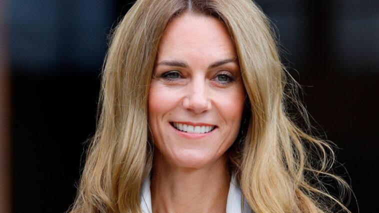 Kate Middleton en tant que blonde est obligé de lancer une tendance, explique la coiffeuse royale