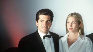 La bague de fiançailles de Carolyn Bessette Kennedy a été inspirée par Jackie Kennedy