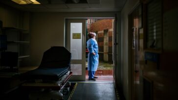 L'expert en pandémie Michael T. Osterholm pense qu'une future covide pourrait être bien pire