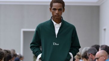 Le nouveau logo Dior de Jonathan Anderson est en fait assez ancien