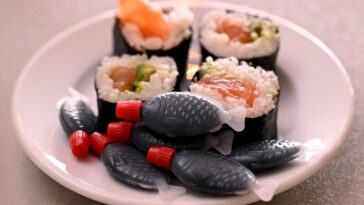 L'Australie du Sud interdit les récipients de sauce de soja en forme de poisson en plastique