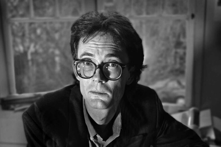 Los Angeles - CIRCA 1985: Author William Gibson poses for a portrait circa 1985 in Oakland, California (Photo by Aaron Rapoport/Corbis/Getty Images)