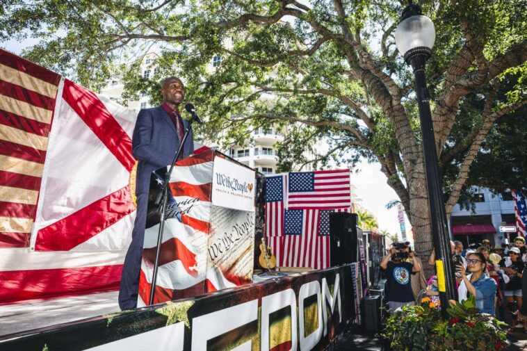 La poussée anti-vaccin en Floride mène un changement dangereux pour la santé publique américaine