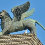 La statue emblématique du lion ailé de Venise est originaire de la Chine ancienne