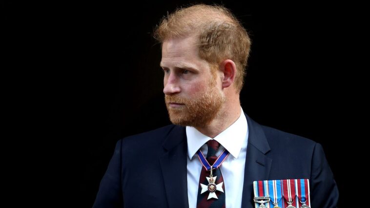 Le prince Harry fait une visite surprise à Kyiv pour rencontrer des blessés de guerre