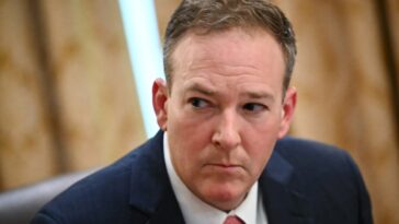 Les États-Unis se déplacent vers la réduction des émissions de rapport par les pollueurs