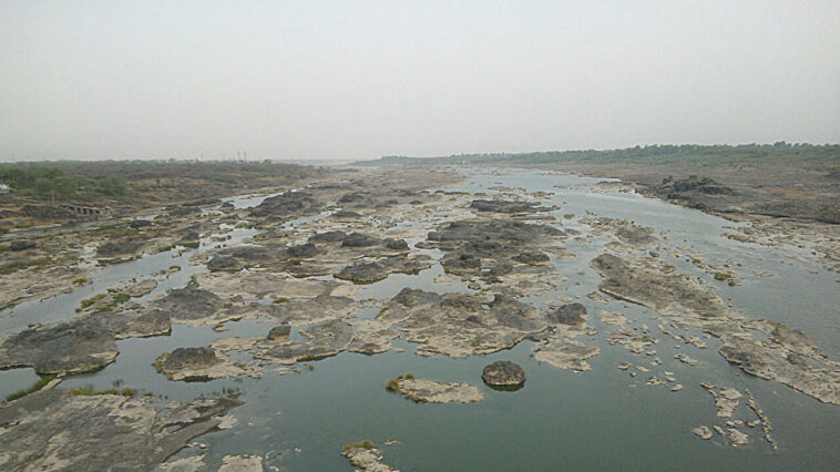 Les sécheresses se synchronisent dans les principales rivières de l'Inde à mesure que le climat change, 800 ans de disques de flux suggèrent Les sécheresses se synchronisent dans les principales rivières de l'Inde à mesure que le climat change, 800 ans de disques de flux suggèrent