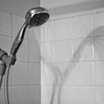Mappage américain Utilisation de l'eau des ménages: les toilettes et les douches dominent, tandis que les humidificateurs entraînent une utilisation dans les villes sèches
