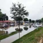 Océan de mouvement: modélisation des risques d'inondation côtière