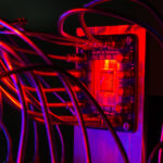 Recherche de détecteur à photon unique amélioré pour la matière noire `` claire '' Recherche de détecteur à photon unique amélioré pour la matière noire `` claire ''