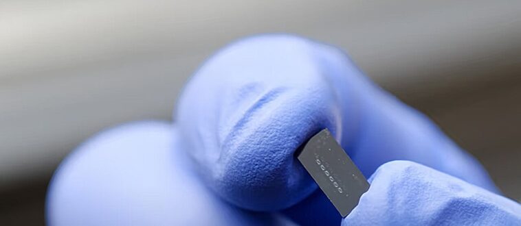 Small Chip, Grande Mission: Recherche de signes de vie extraterrestre Small Chip, Grande Mission: Recherche de signes de vie extraterrestre