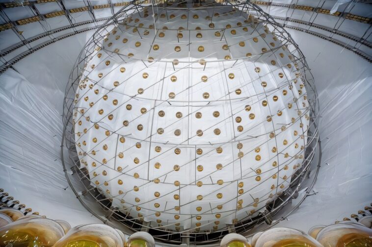 Un nouveau détecteur de neutrinos en Chine est en ligne