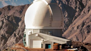 Un nouvel instrument à Soar atteint la première lumière avec des observations d'un système d'étoiles binaires remarquable