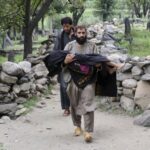 Un tremblement de terre détruit les villages de l'est de l'Afghanistan et tue 800 personnes, avec 2 500 blessés Un tremblement de terre détruit les villages de l'est de l'Afghanistan et tue 800 personnes, avec 2 500 blessés