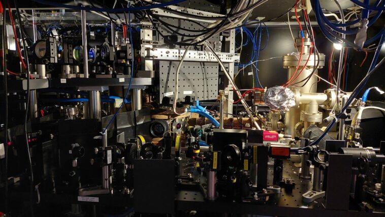 Une nouvelle approche pour agrandir les fonctions d'onde lors de l'imagerie en interaction ultracold atomes