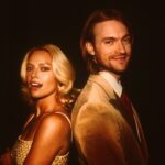 Finneas et Ashe révèlent qu'ils ont commencé les faveurs en secret - maintenant ils prennent d'assaut la scène