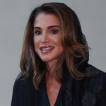 Rania de Jordanie modifie son code vestimentaire pour sa première rencontre avec le pape Léon XIV