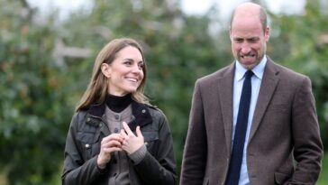 Kate Middleton et le prince William portent du tweed pour une excursion de cueillette de pommes, naturellement