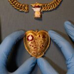 Comment un collier peut réécrire l'histoire d'amour d'Henri VIII et de Catherine d'Aragon