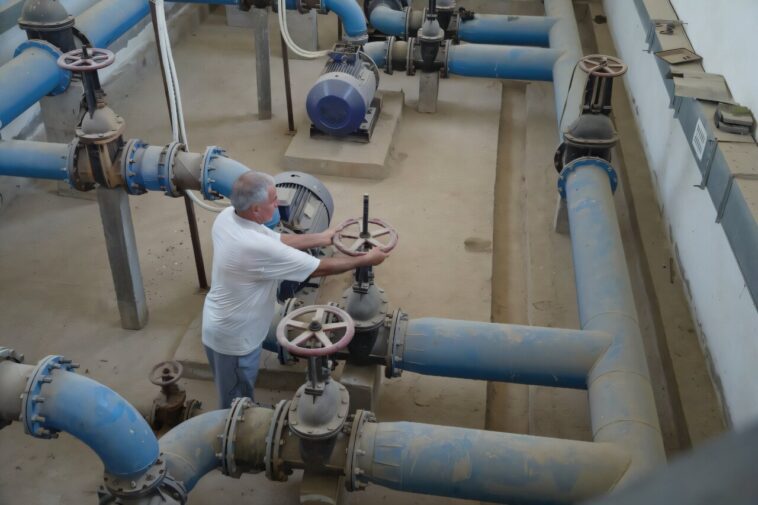 De vastes réserves, mais peu à boire: les difficultés à l'eau du Tadjikistan De vastes réserves, mais peu à boire: les difficultés à l'eau du Tadjikistan