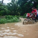 L'ouragan Melissa déclassé touche terre à Cuba, selon le NHC