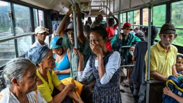 Les Cubains fuient la côte à l'approche de l'ouragan Melissa
