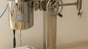 Les chercheurs transforment le café et les déchets plastiques en solution climatique