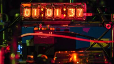 Les physiciens améliorent la précision des horloges atomiques en réduisant le bruit quantique