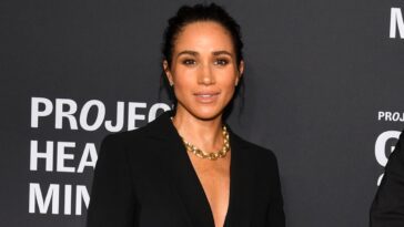 Même si Meghan Markle se réinvente, son style reste toujours aussi familier