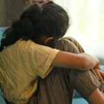 Nous commençons à comprendre pourquoi l'adversité de l'enfance laisse des traces