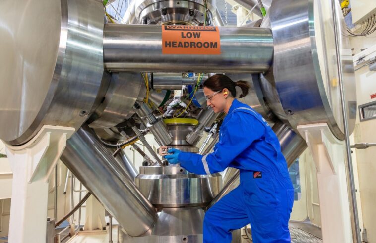 Un moyen plus rapide et plus abordable de produire des nanodiamants quantiques est prometteur pour la médecine et l’industrie