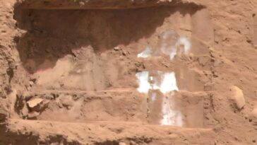 Y a-t-il des microbes vivants sur Mars ? Vérifiez la glace, disent les chercheurs