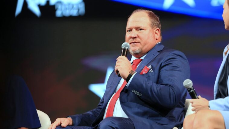 L'autre « Bubba » dans l'actualité : Bubba Saulsbury de Boondoggle Ranch, donateur du GOP et Texas Oil Scion L'autre « Bubba » dans l'actualité : Bubba Saulsbury de Boondoggle Ranch, donateur du GOP et Texas Oil Scion