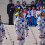 Les astronautes chinois bloqués sont « en bon état » après le retard du retour prévu des débris spatiaux