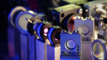 Les ordinateurs quantiques qui recyclent leurs qubits peuvent limiter les erreurs