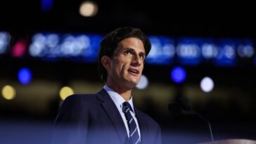 Les stratèges démocrates réfléchissent aux chances de Jack Schlossberg d'entrer au Congrès